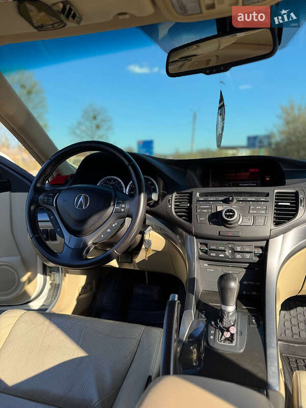 Седан Acura TSX 2011 в Черкасах