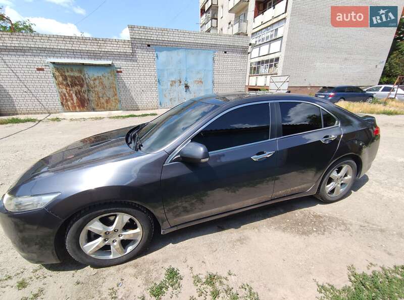 Седан Acura TSX 2011 в Новомосковске