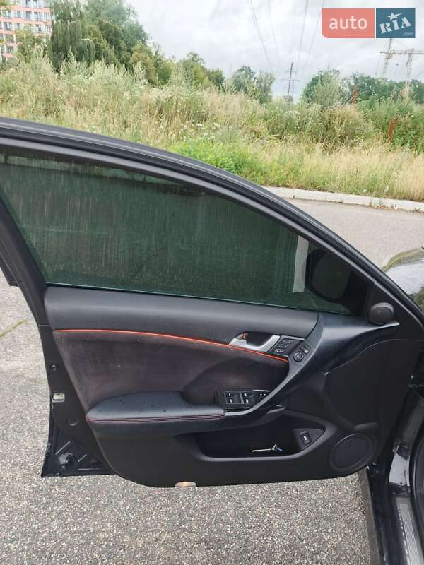 Седан Acura TSX 2011 в Чернігові