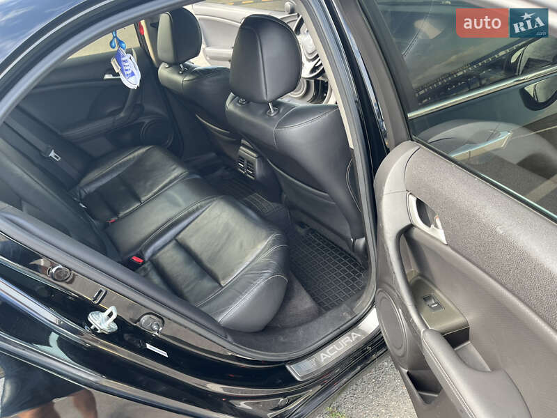 Седан Acura TSX 2013 в Києві