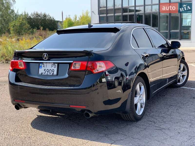 Седан Acura TSX 2010 в Львове