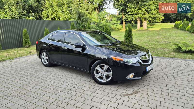 Седан Acura TSX 2011 в Львові