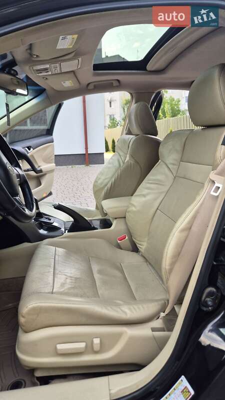 Седан Acura TSX 2011 в Львові