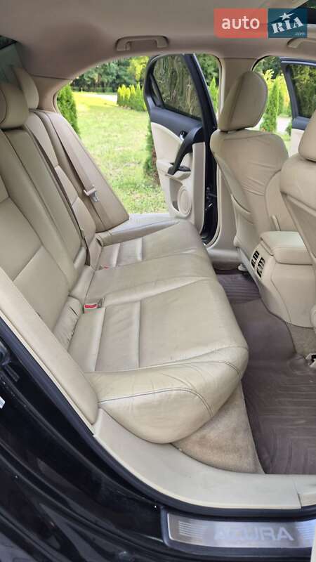 Седан Acura TSX 2011 в Львові