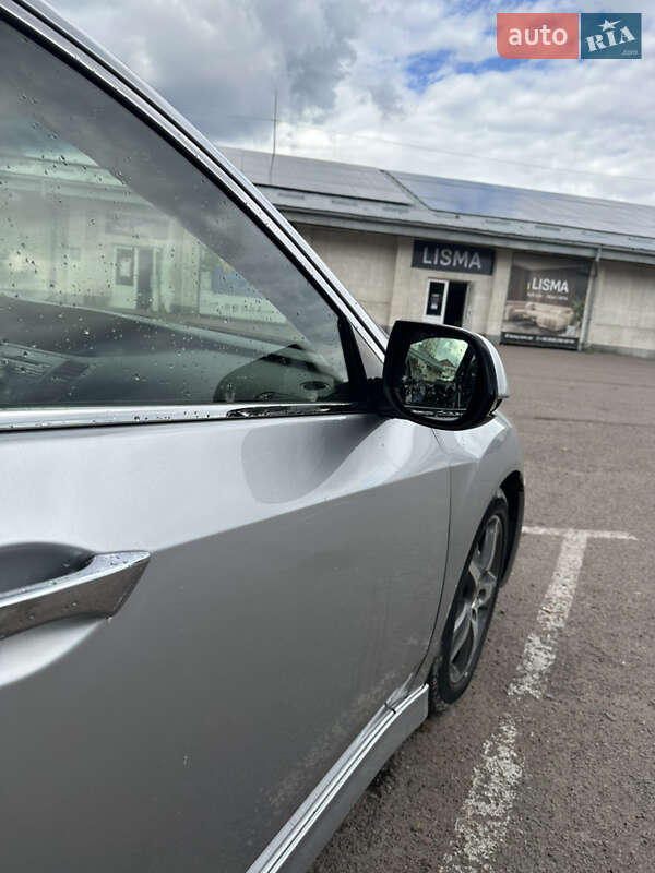 Седан Acura TSX 2013 в Львові