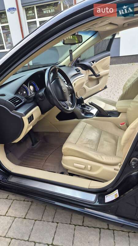Седан Acura TSX 2011 в Львові