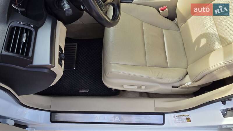 Седан Acura TSX 2013 в Києві