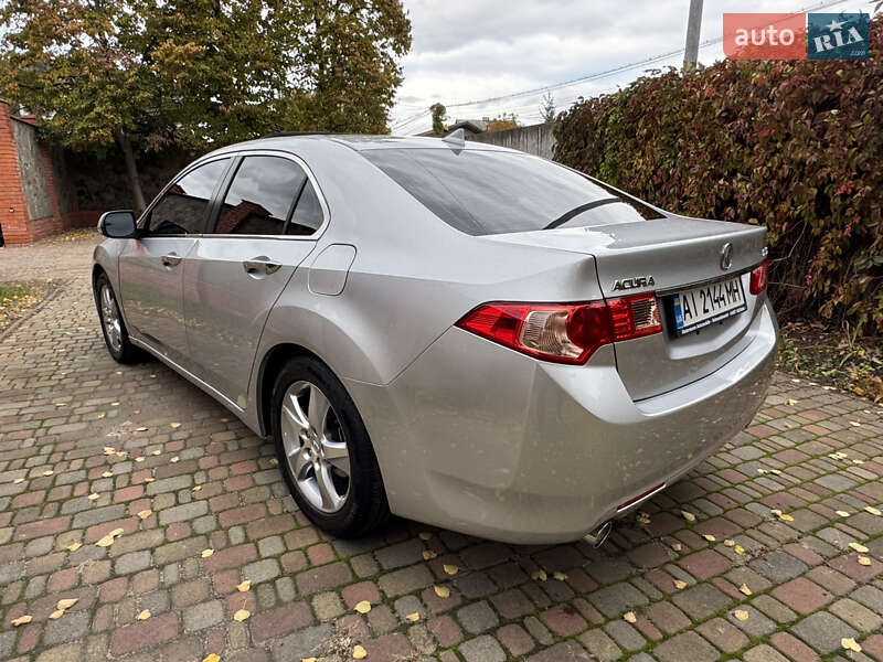 Седан Acura TSX 2013 в Киеве