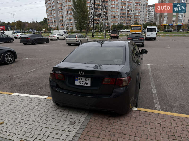 Седан Acura TSX 2012 в Бучі