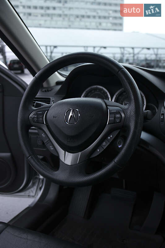 Седан Acura TSX 2013 в Киеве