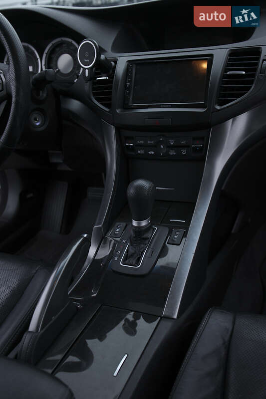 Седан Acura TSX 2013 в Киеве