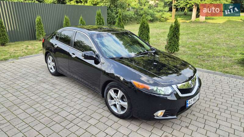Седан Acura TSX 2011 в Львове