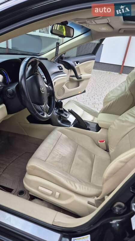Седан Acura TSX 2011 в Львове