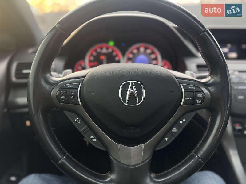 Седан Acura TSX 2013 в Львове