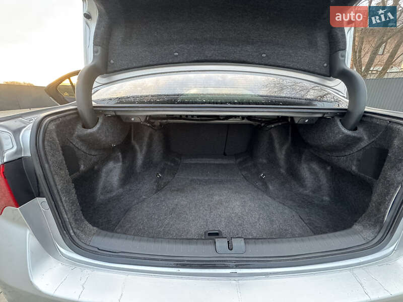 Седан Acura TSX 2013 в Львове