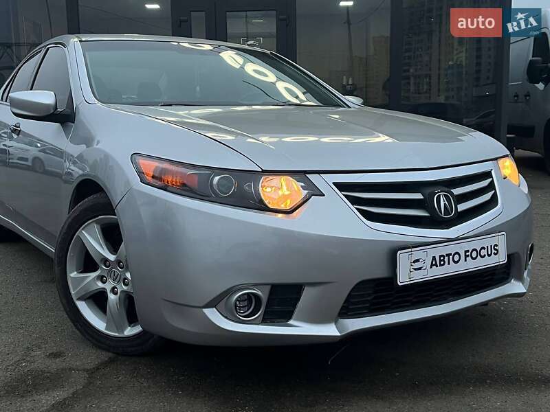 Седан Acura TSX 2013 в Киеве