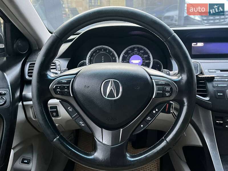 Седан Acura TSX 2013 в Киеве