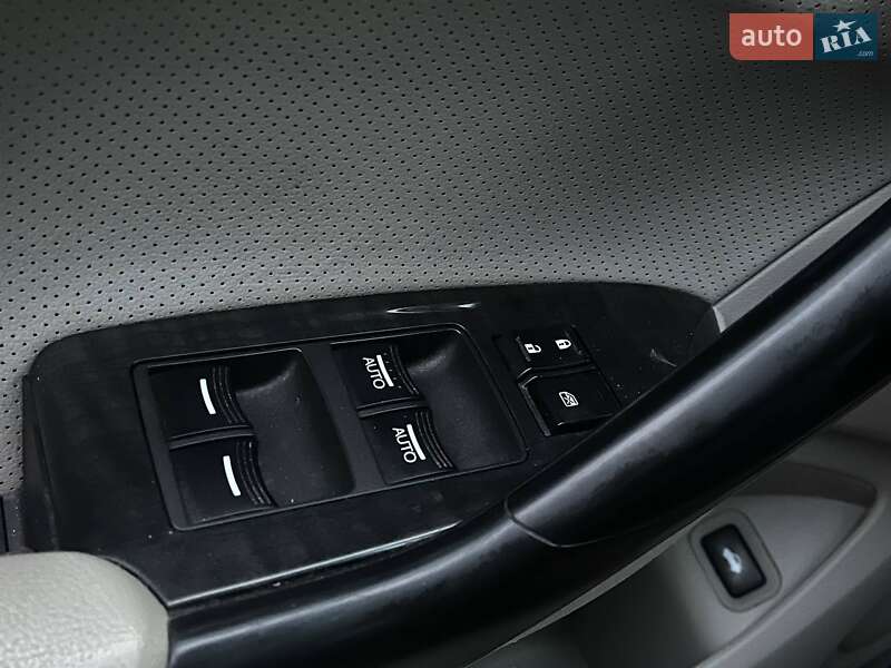 Седан Acura TSX 2013 в Киеве