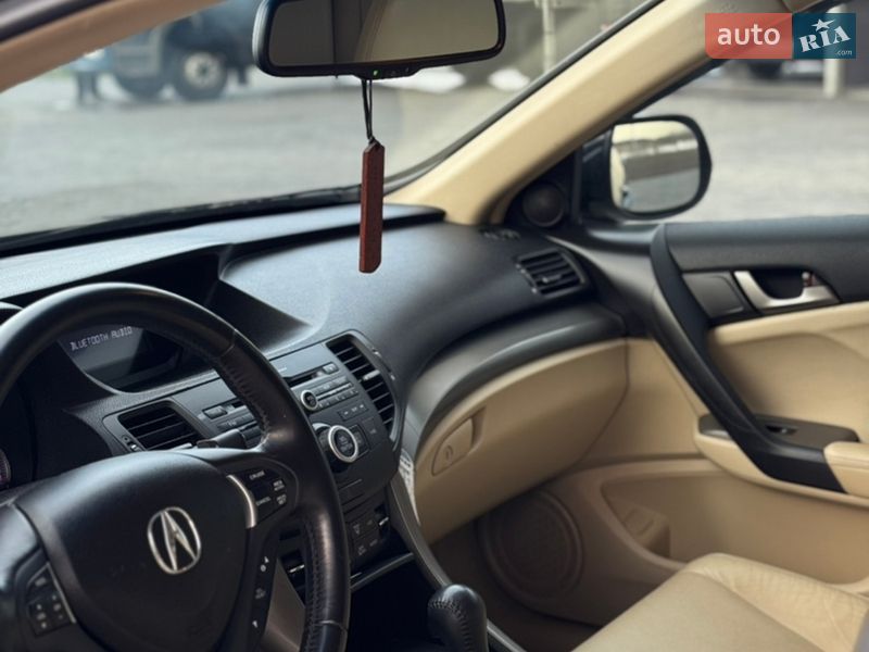 Седан Acura TSX 2010 в Глобине