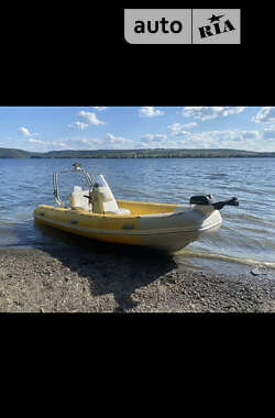Катер Adventure V-550 2010 в Сокирянах