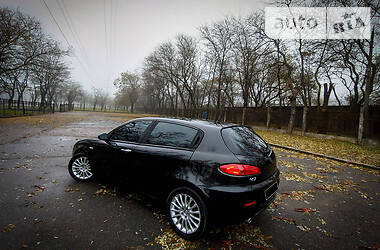 Хэтчбек Alfa Romeo 147 2008 в Николаеве