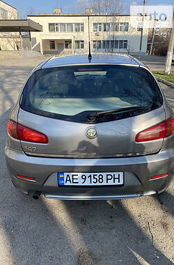 Хэтчбек Alfa Romeo 147 2007 в Днепре