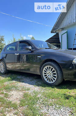 Хэтчбек Alfa Romeo 147 2005 в Каменец-Подольском