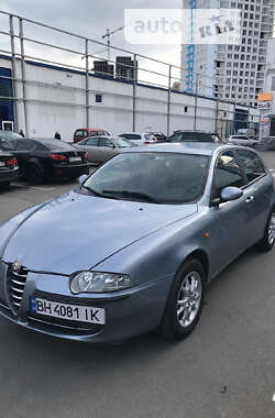 Хэтчбек Alfa Romeo 147 2002 в Татарбунарах