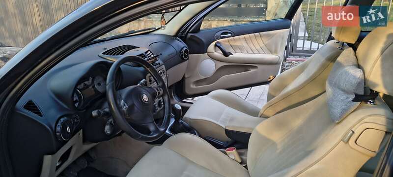 Хетчбек Alfa Romeo 147 2007 в Ужгороді