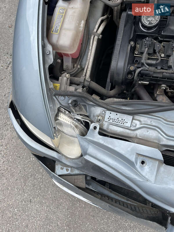 Хэтчбек Alfa Romeo 147 2001 в Вишневом