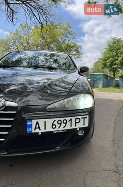Хетчбек Alfa Romeo 147 2005 в 