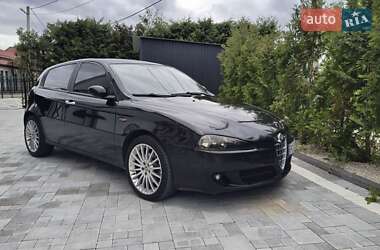 Хэтчбек Alfa Romeo 147 2007 в Львове