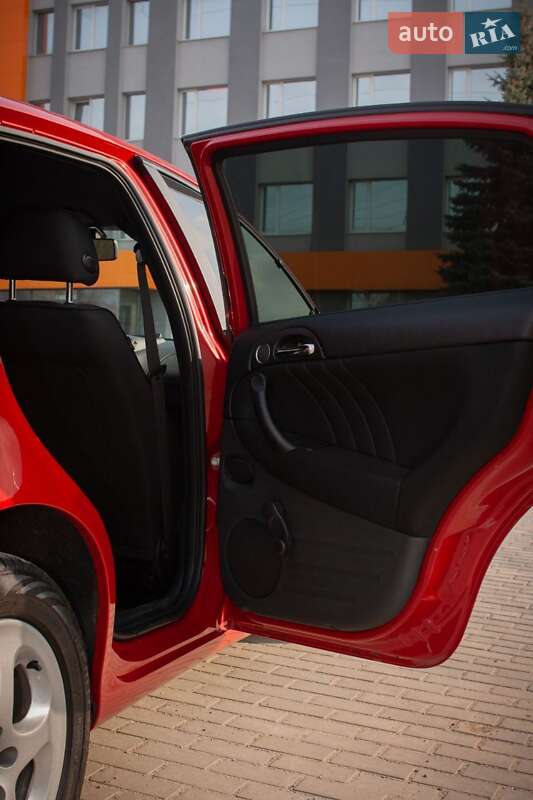 Хетчбек Alfa Romeo 147 2009 в Дніпрі