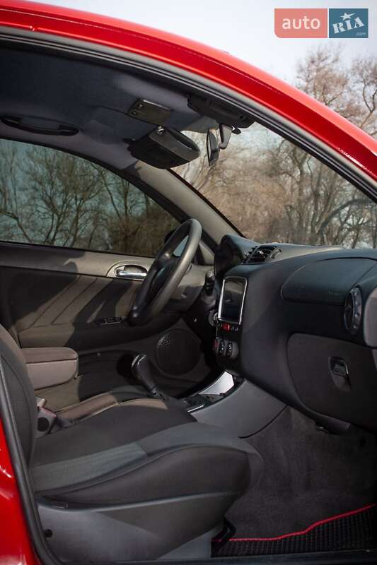 Хетчбек Alfa Romeo 147 2009 в Дніпрі