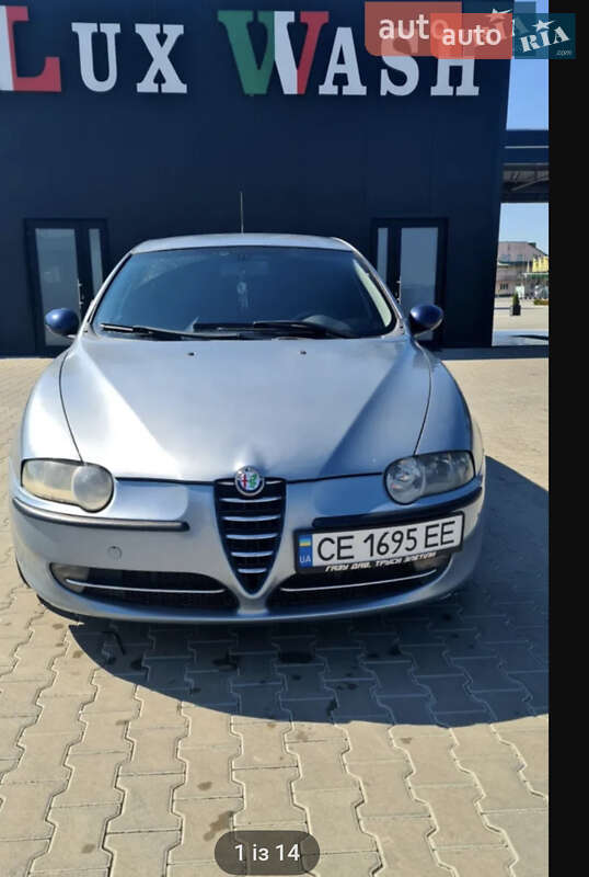 Хэтчбек Alfa Romeo 147 2004 в Черновцах