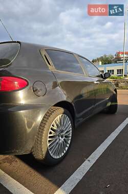 Хетчбек Alfa Romeo 147 2006 в Києві