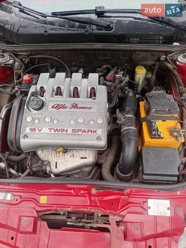 Хетчбек Alfa Romeo 147 2009 в Дніпрі