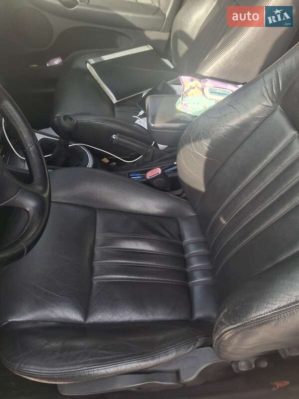 Хэтчбек Alfa Romeo 147 2005 в Лугинах фото 5 Хэтчбек Alfa Romeo 147 2005 в Лугинах