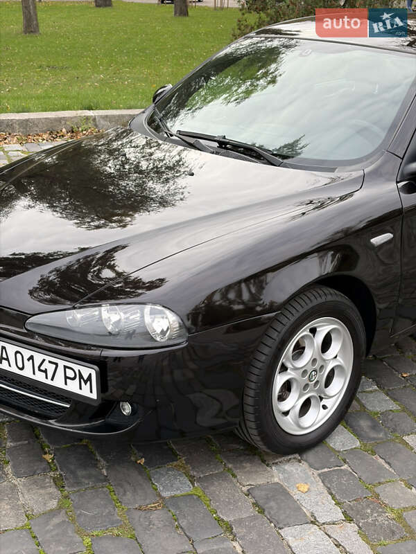 Хэтчбек Alfa Romeo 147 2009 в Киеве