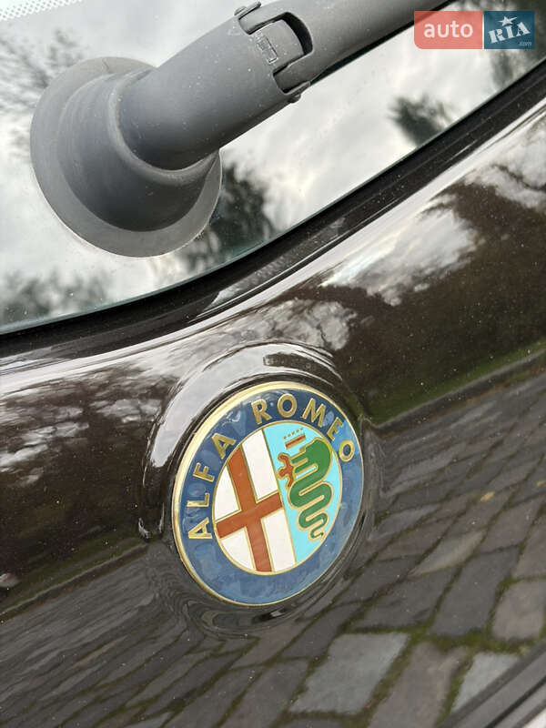 Хэтчбек Alfa Romeo 147 2009 в Киеве