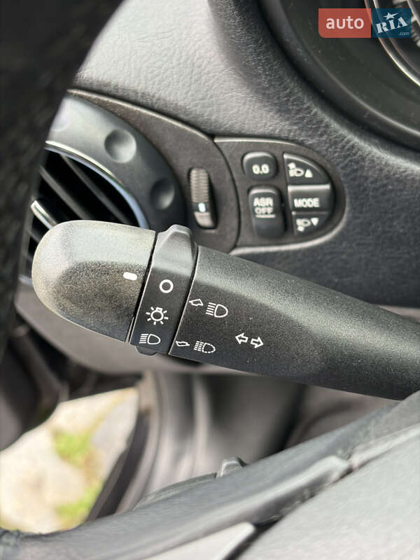 Хэтчбек Alfa Romeo 147 2009 в Киеве