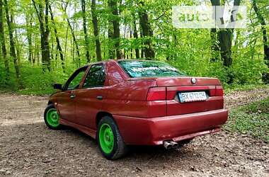 Седан Alfa Romeo 155 1997 в Городку