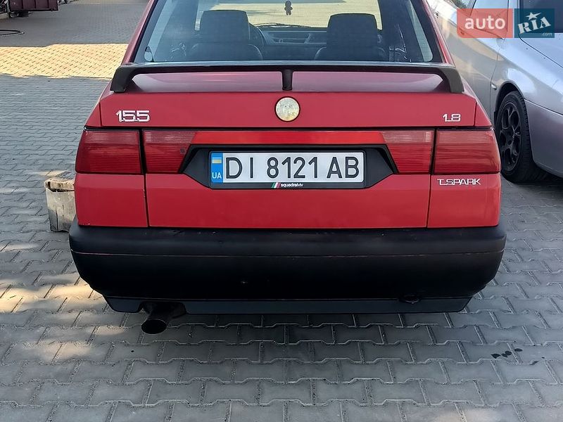 Alfa Romeo 155 1992