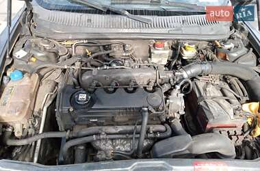 Седан Alfa Romeo 156 2002 в 