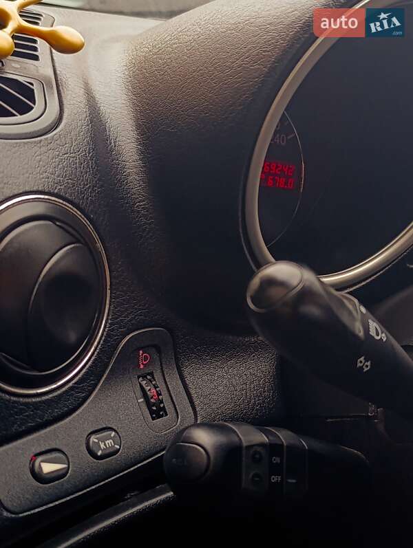 Седан Alfa Romeo 156 2005 в Рівному фото 14 Седан Alfa Romeo 156 2005 в Рівному