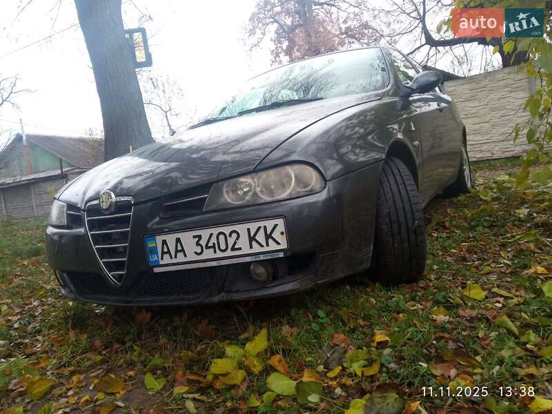 Седан Alfa Romeo 156 2005 в Киеве фото Седан Alfa Romeo 156 2005 в Киеве