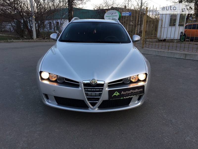 Alfa Romeo 159 2011 года