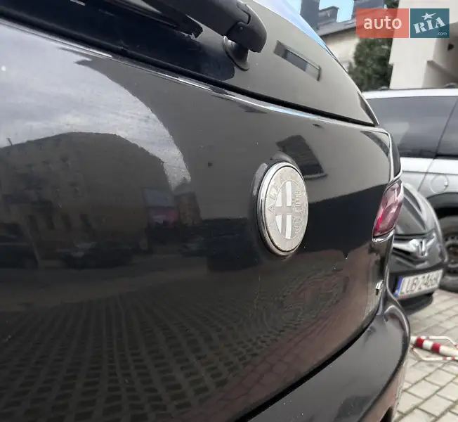 Alfa Romeo 159 2007 VIN ZAR93900007117562 фото оголошення 18 з 49