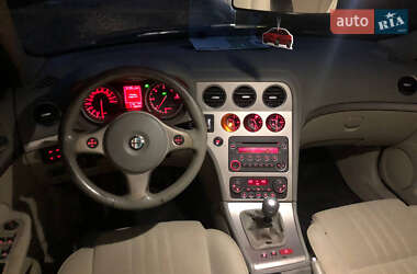 Седан Alfa Romeo 159 2007 в Іршаві