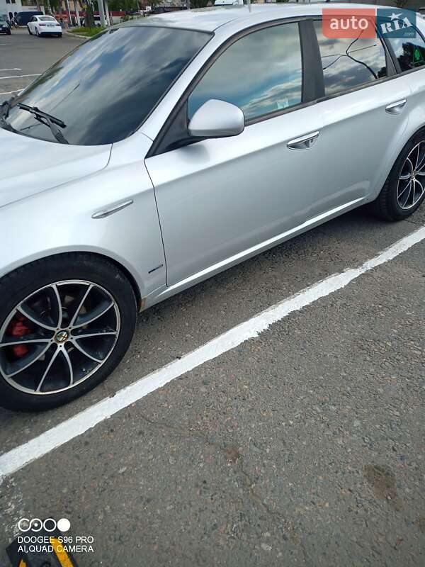 Універсал Alfa Romeo 159 2006 в Дніпрі